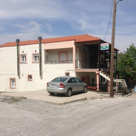 Hotel Πανδοχείο Λίμνης Πλαστήρα Kastanéa Exterior foto