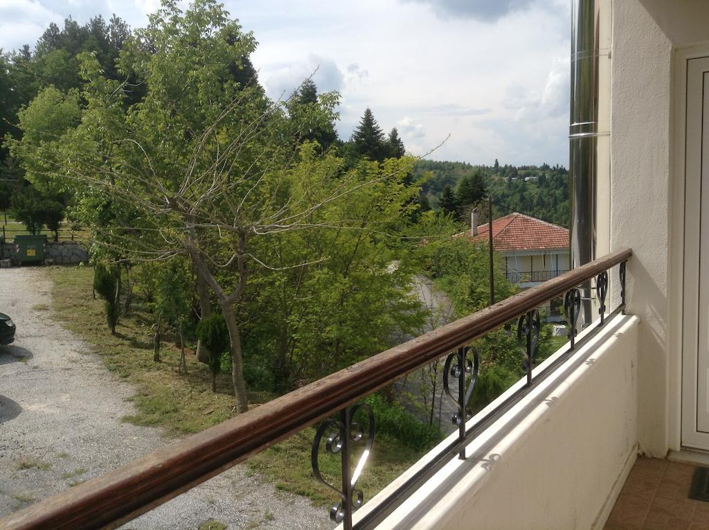 Hotel Πανδοχείο Λίμνης Πλαστήρα Kastanéa Exterior foto